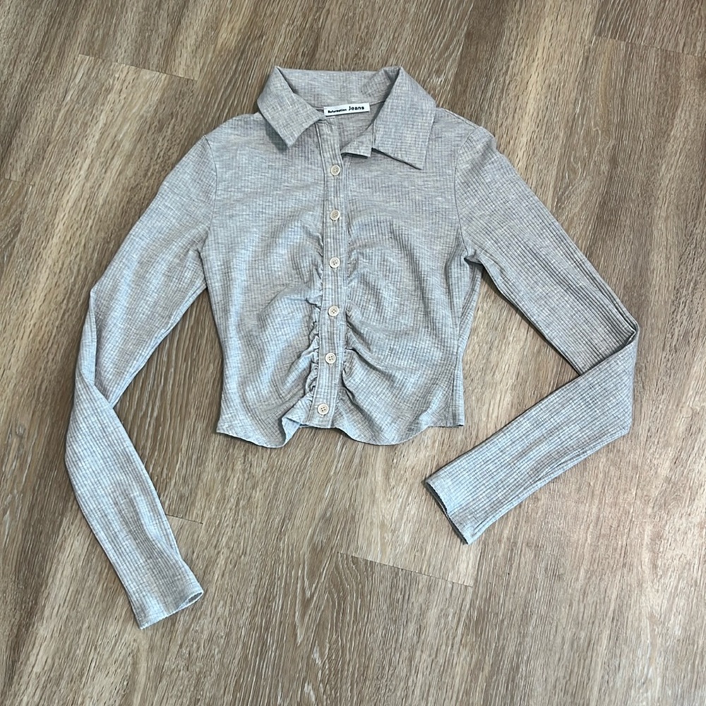 NWOT Reformation Ribbed Ruched Henley Crop Top